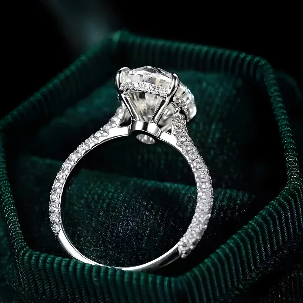 8CT Oval Cut Moissanite Ring in 925 Sterling Silver - Sparkling Lab-Created Diamond Wedding Band