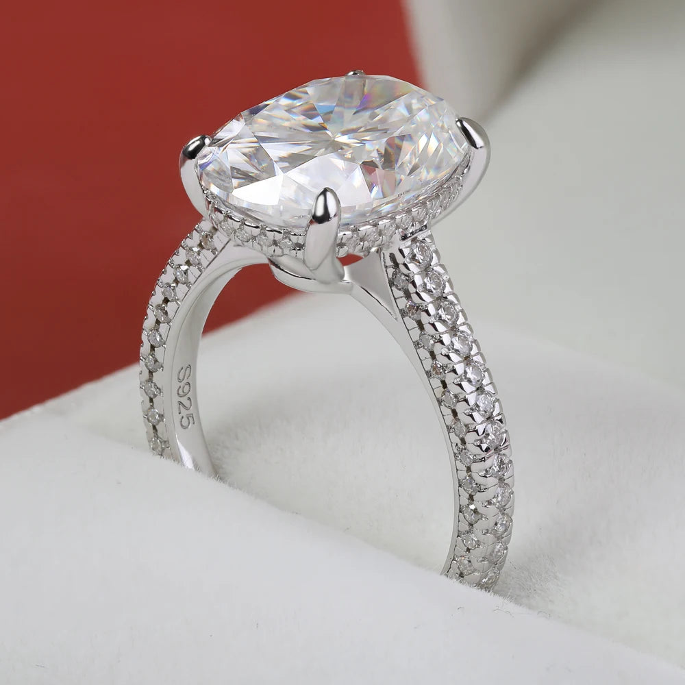 8CT Oval Cut Moissanite Ring in 925 Sterling Silver - Sparkling Lab-Created Diamond Wedding Band