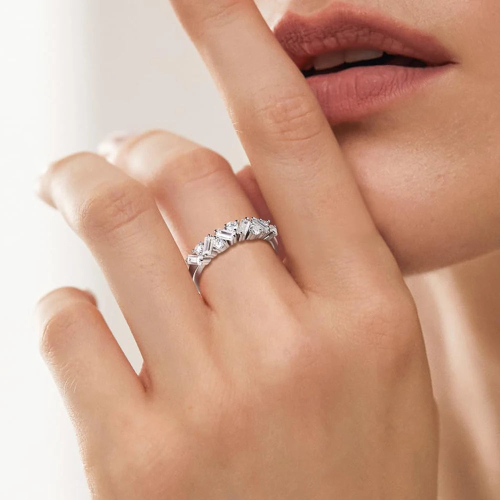 Moissanite Emerald Round Cut Lab Diamond Women's Full Eternity Ring in 925 Sterling Silver