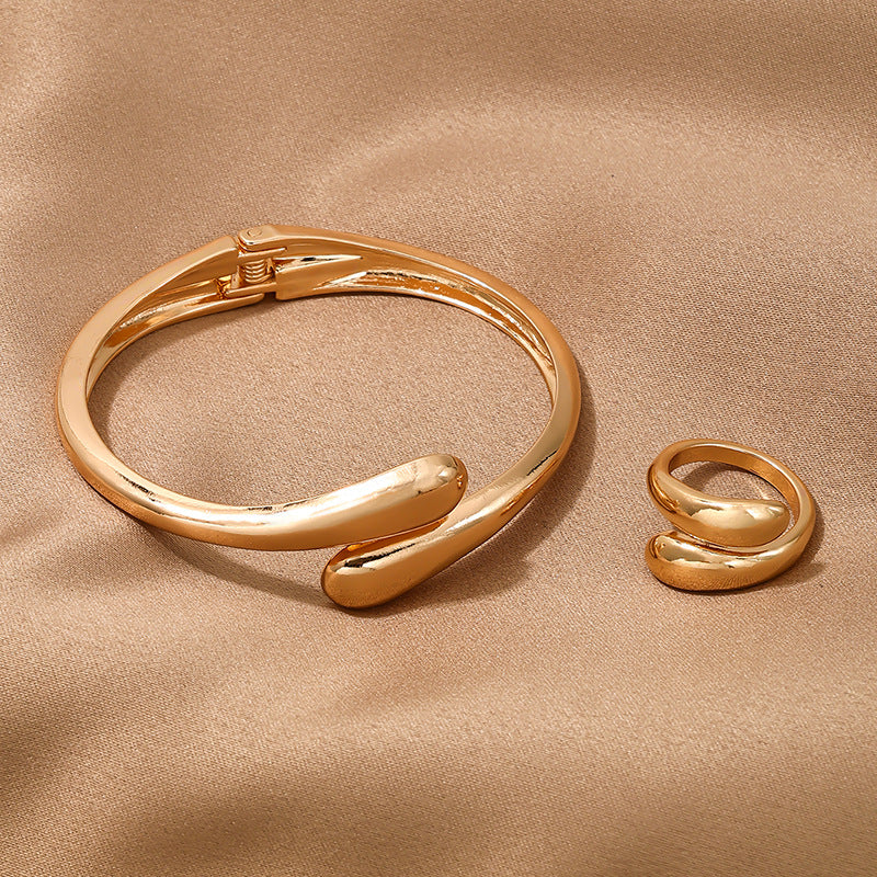 Heavy Metal Graceful Geometric Ring