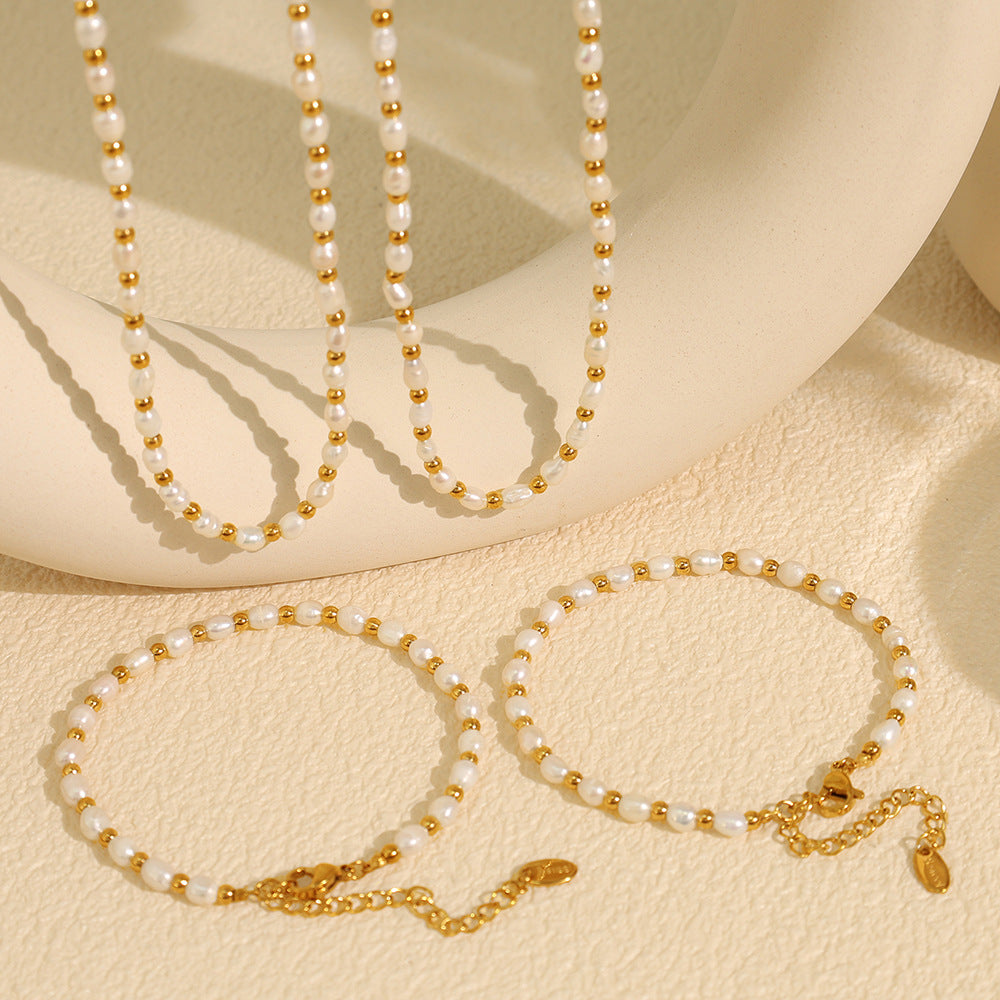 Pearl Bracelet and necklace pair