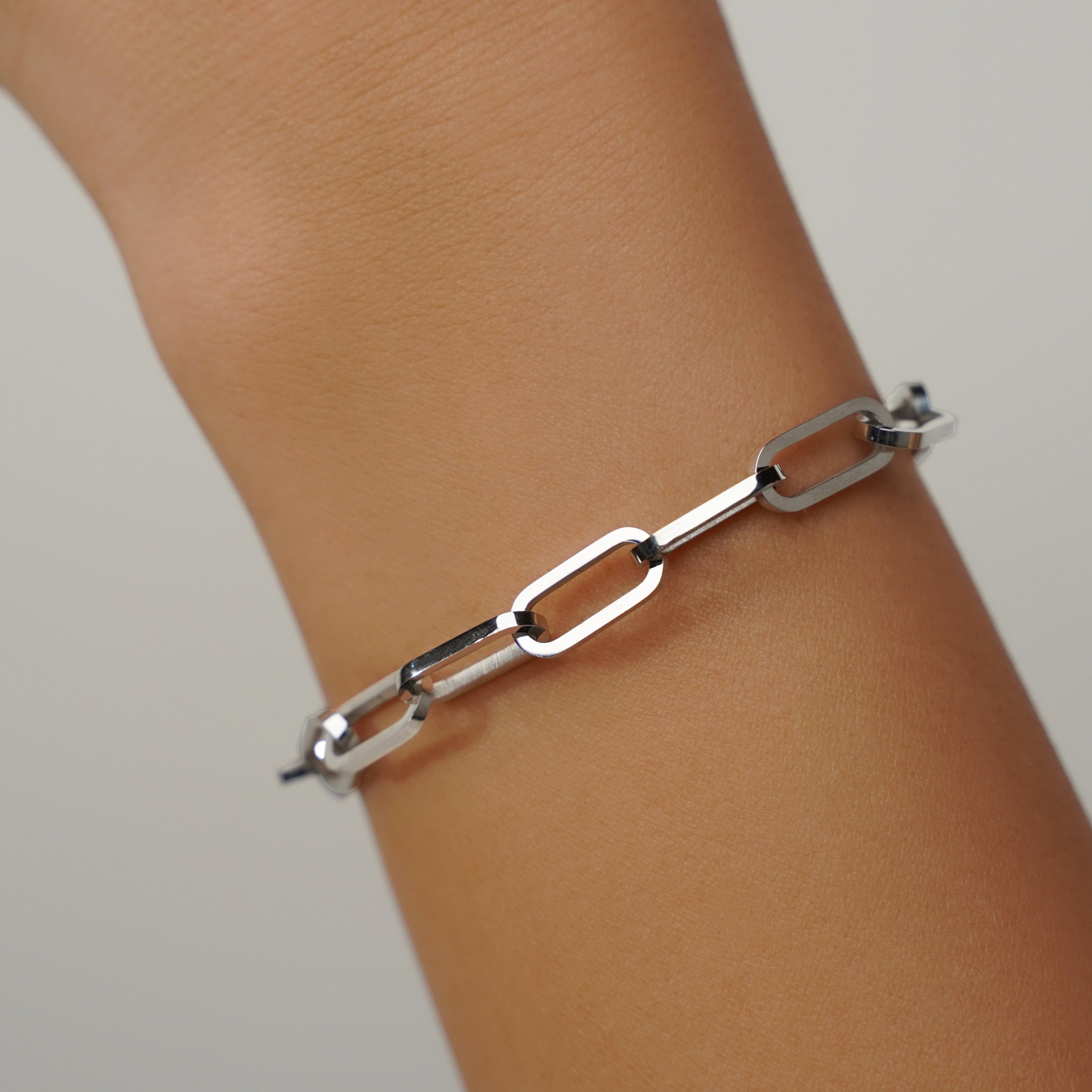 18K Gold Paperclip Chain Bracelet for Women - Dainty Minimalist Design with 6mm Large Links